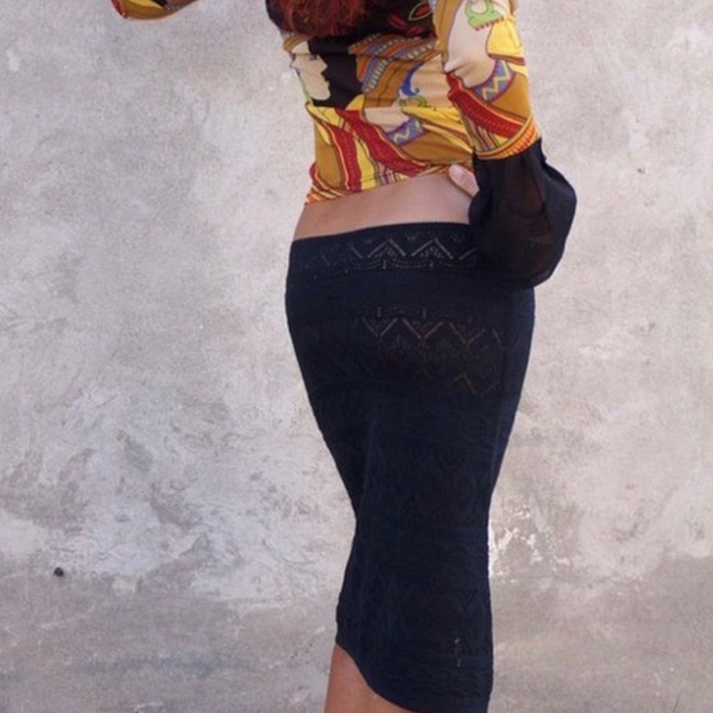 UNITED COLORS OF BENETTON BLACK CROCHETED SKIRT